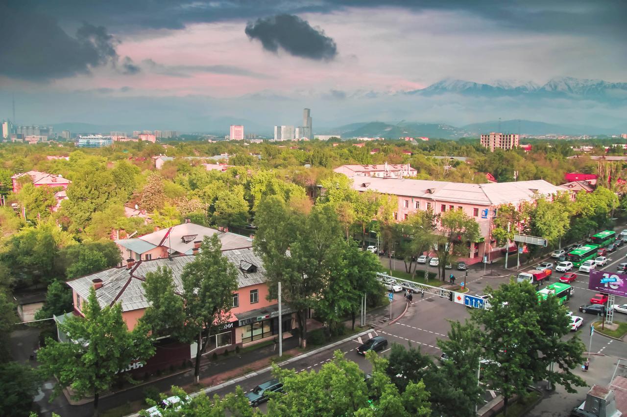 "Атакент" Панорамный Вид Квартира Almaty Luaran gambar